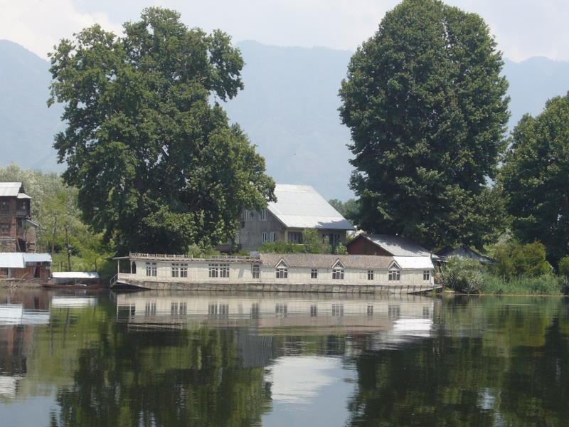 Travel - India - Kashmir - Srinagar - Nageen Lake